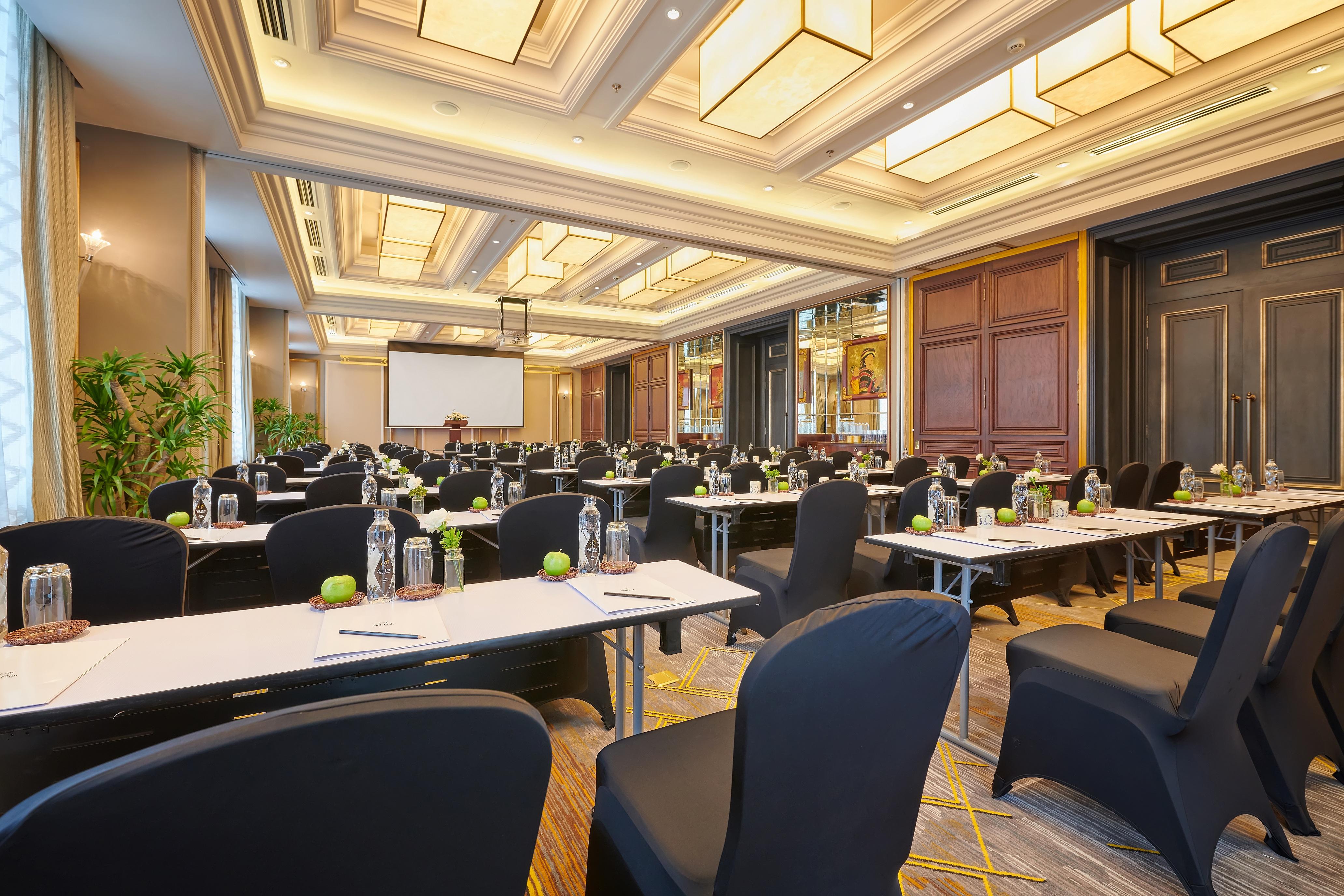 Silk Path Grand Sapa Resort & Spa Exterior photo Meeting room