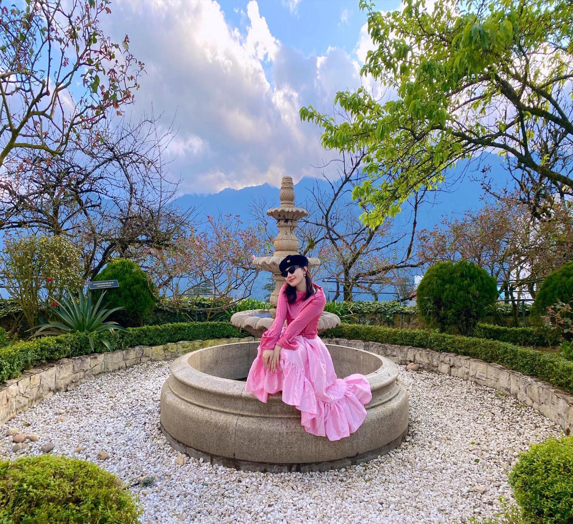 Silk Path Grand Sapa Resort & Spa Exterior photo A woman in a hanbok at the N Seoul Tower
