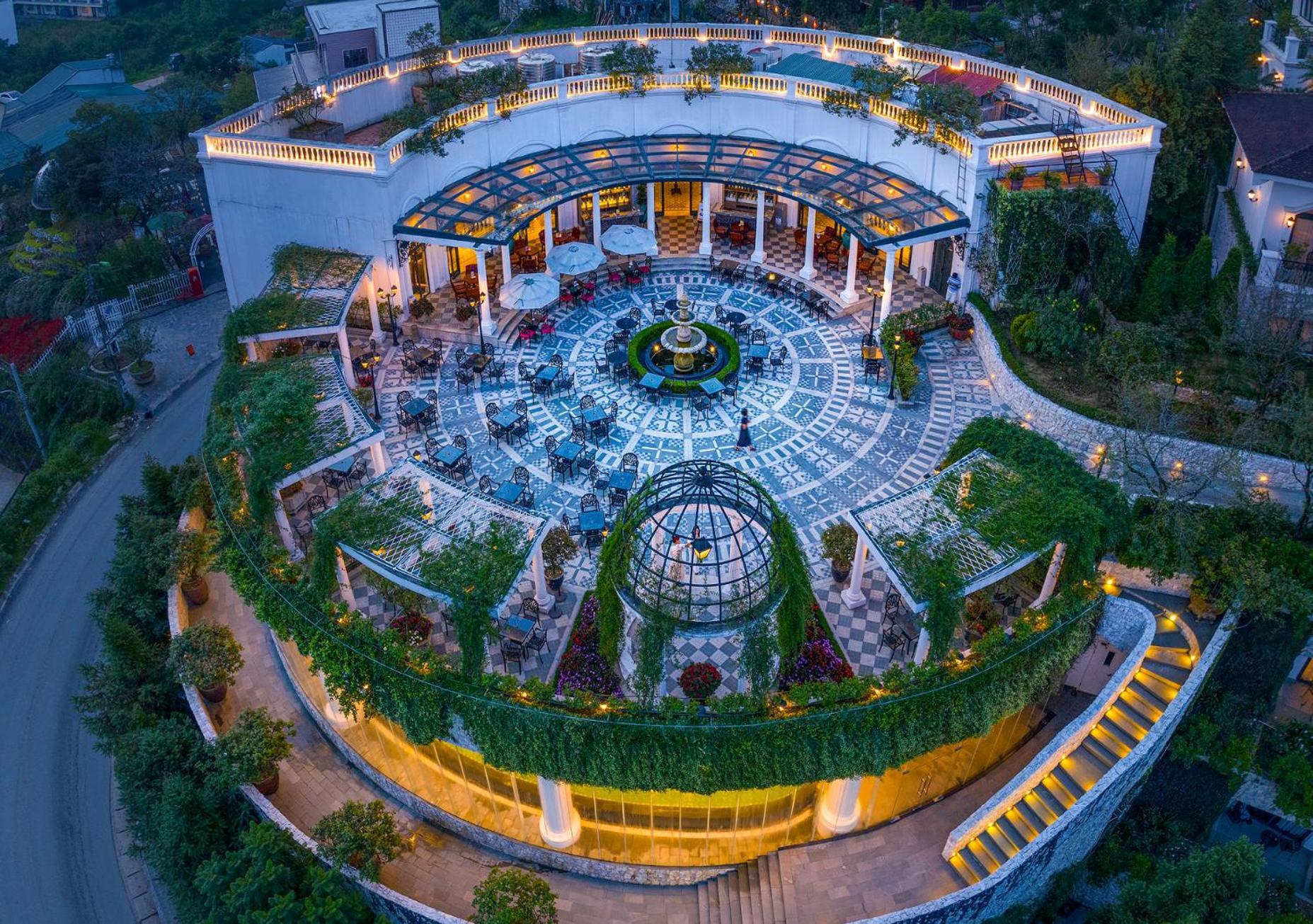 Silk Path Grand Sapa Resort & Spa Exterior photo The hotel's main lobby
